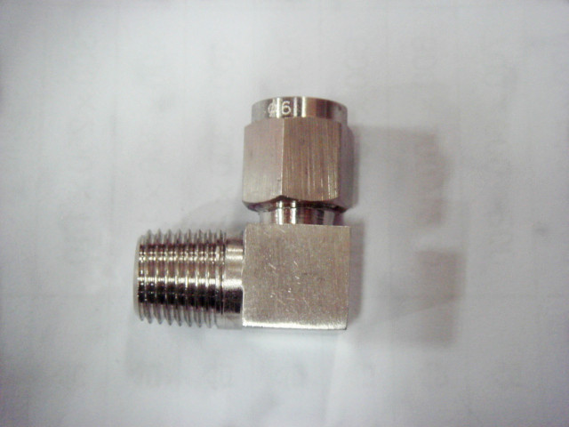 香蕉操逼视频彎通終端錐管接頭