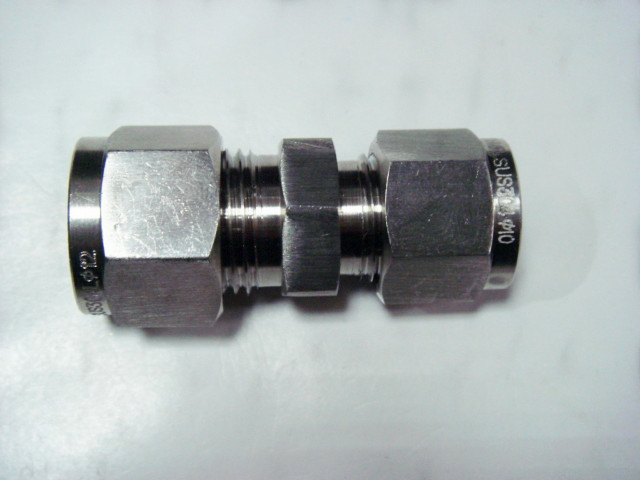 香蕉操逼视频異徑直通中間接頭